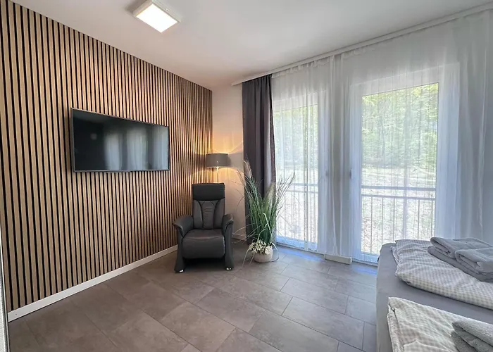 Backbord Im Quartier Sellin (Rugen)